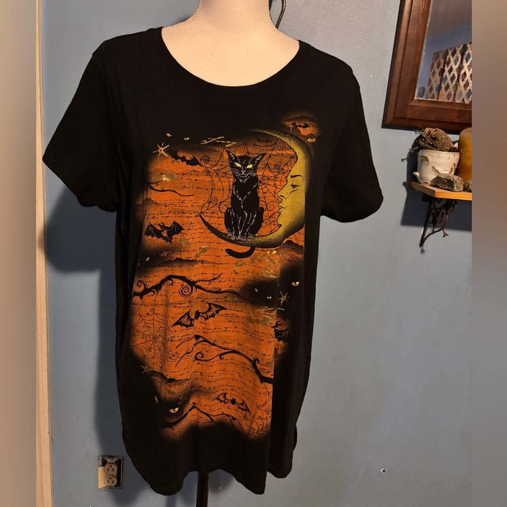 Celebrate Halloween, Black Cat & Moon, T-Shirt